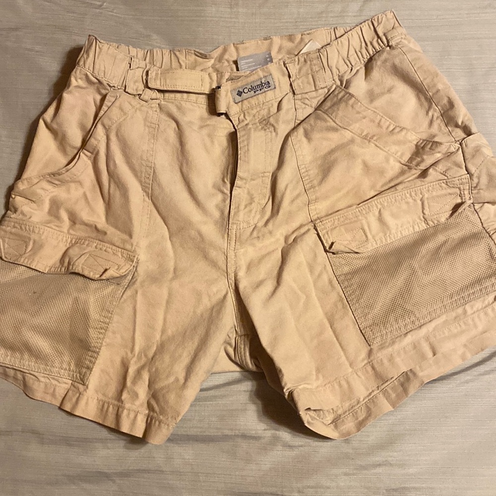 Columbia PFG shorts